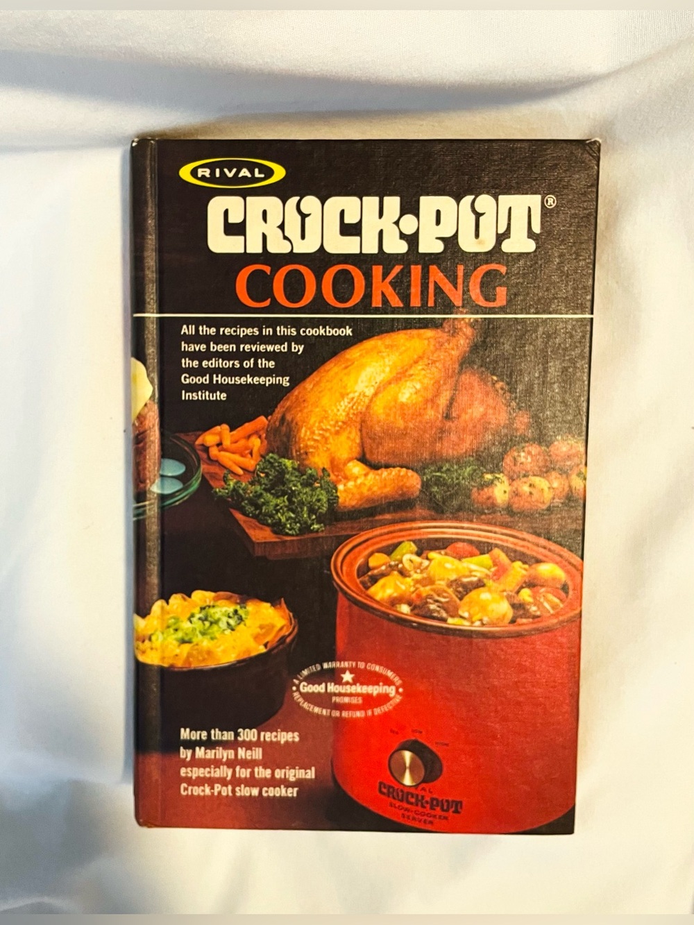 VINTAGE 1975 Rival Crock~Pot Cookbook - Recipe Book - Cooking Classic - Hardback